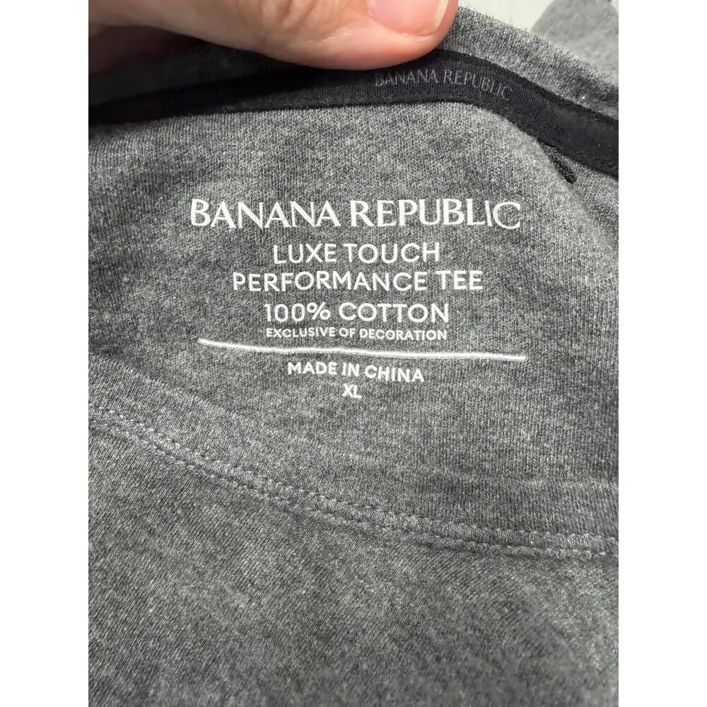 Banana Republic T-Shirt sz XL Luxe Performance Touch NWOT #K210